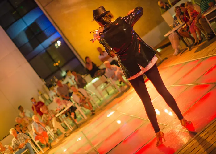 منتجع Blue Only Adult 16