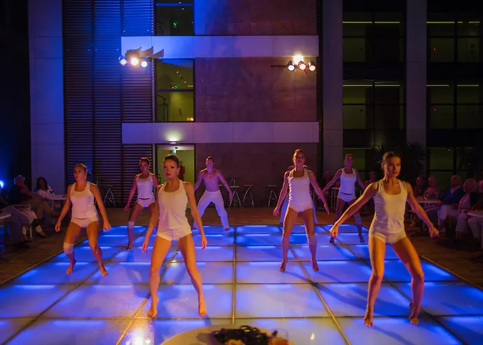 Semesteranläggning (resort) Blue Only Adult 16 5*