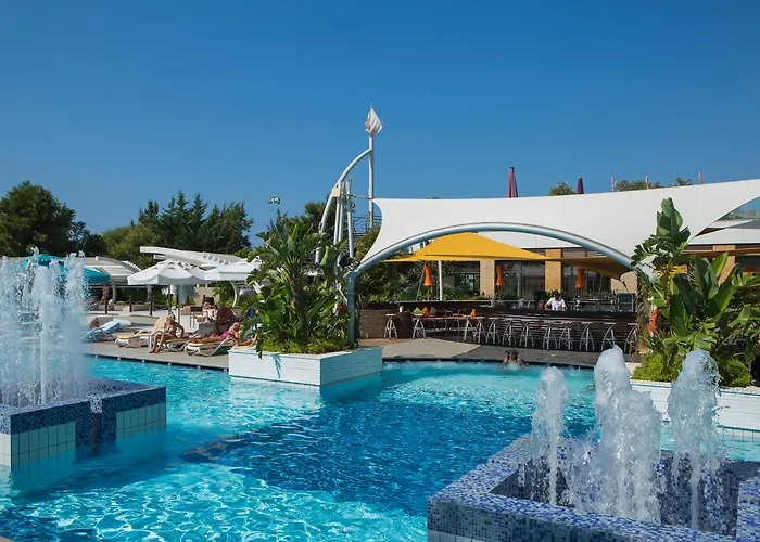 Semesteranläggning (resort) Blue Only Adult 16 5*