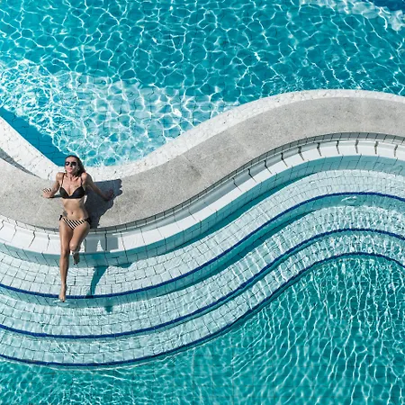 Semesteranläggning (resort) Blue Only Adult 16