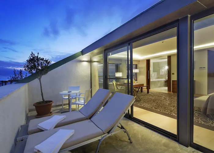 Tui Blue Side Adult Only 16 Side